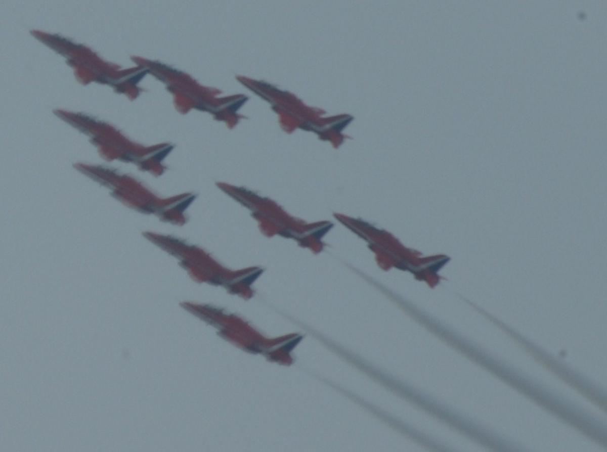 On Friday morning, the Red Arrows flew over Brighton to mark the start of the WhiteAir festival. Here are some of the pictures taken by readers. 