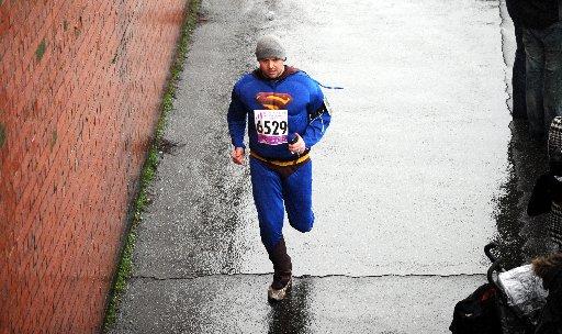 Fiona Powell revelled in the atrocious conditions to pull off an unexpected victory at the Sussex Beacon Half Marathon yesterday.
Powell came from behind in the wind and rain to see off the challenge of Kate Mapham and Samantha Alvarez and claim the bigg