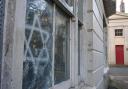 Anti-Semitic graffiti in Brighton city centre has been slammed. The graffiti was located near Brighton Pavilion