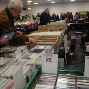 Music fans sort through vinyl gems