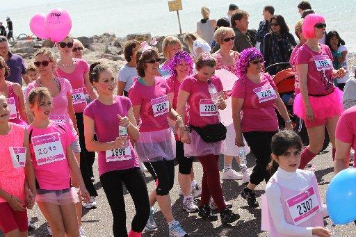 Thousands of people ran 5km in Worthing to raise money for 