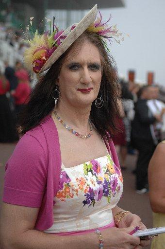 Revellers enjoy Brighton Racecourse Ladies Day