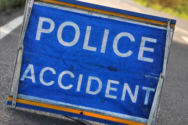 Two accidents within 20 minutes cause delays on A23