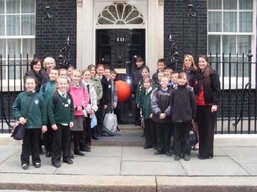 Pupils from Telscombe Cliff went to Downing Street to meet celebrities who climbed Kilimanjaro for comic relief