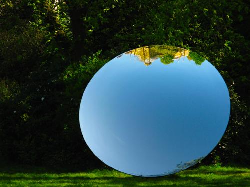 This picture of Anish Kapoor's Sky Mirror was taken by Stephen Cotterell