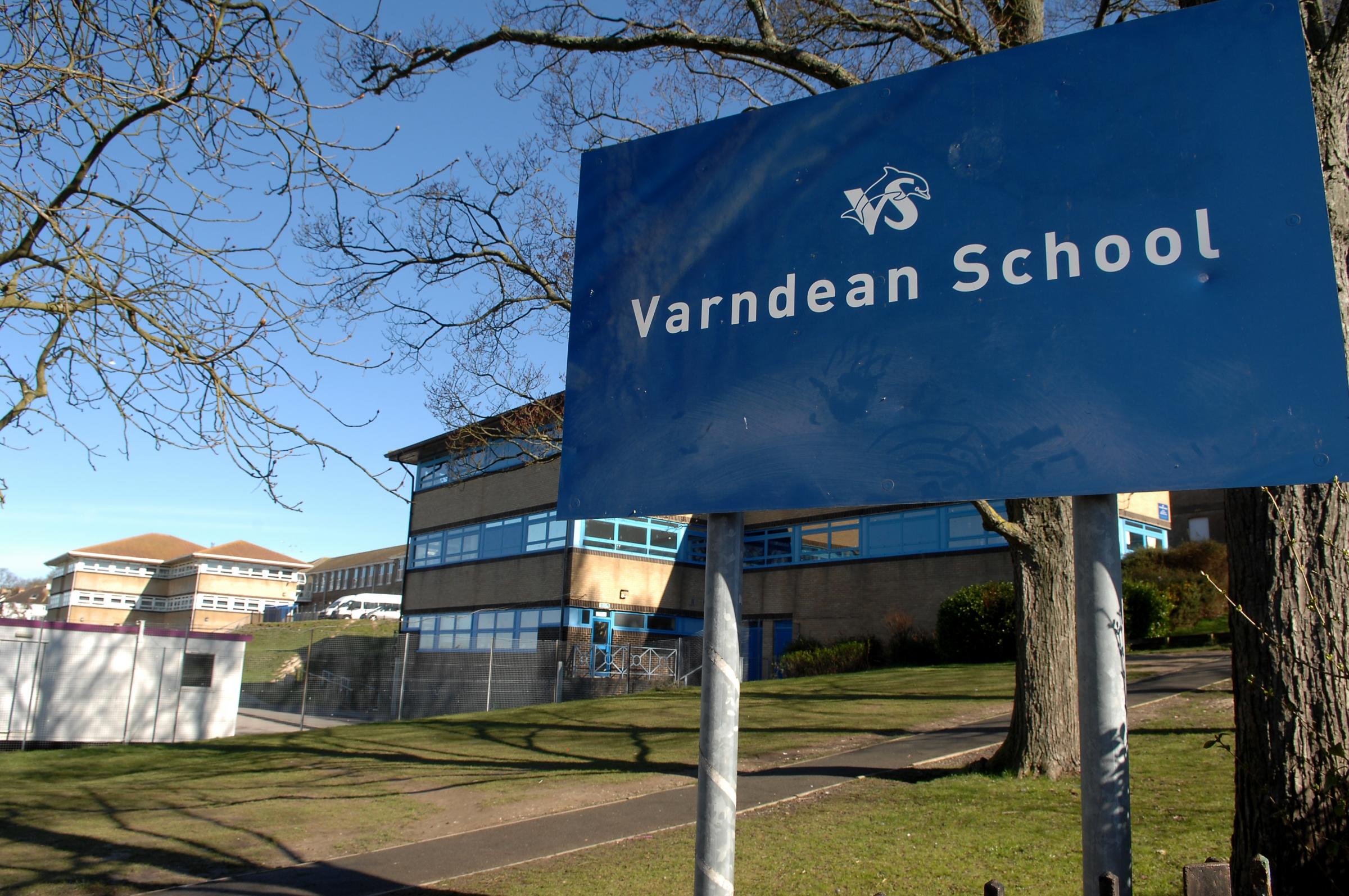 Varndean School GV..TA19311B-3.Picture TERRY APPLIN.