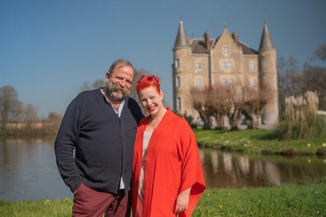 Escape To The Chateau Stars Want Sussex Families For New Show The Argus