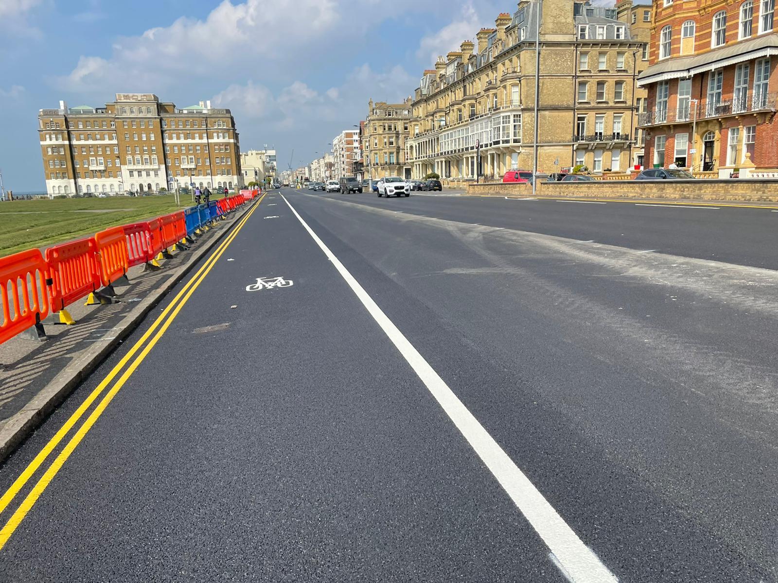 The A259 cycle lane on Brighton seafront