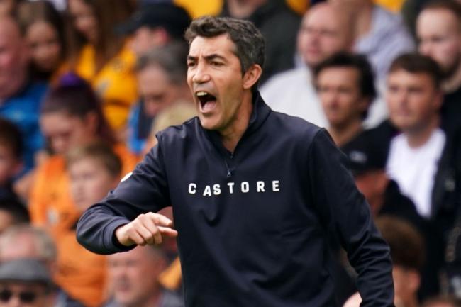 Bruno Lage on the touchline