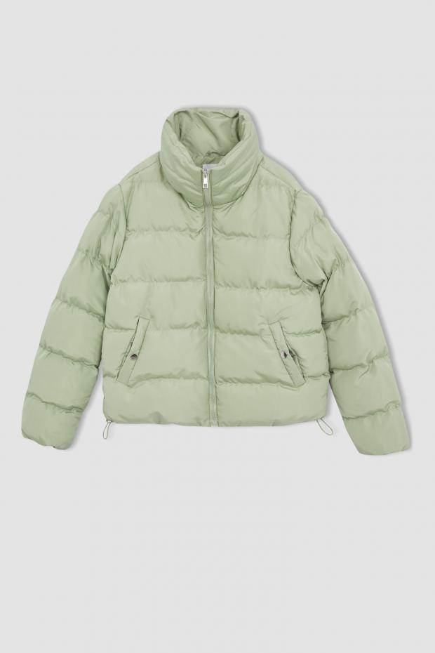 The Argus: Green basic zippered puffer jacket. Credit: Defacto