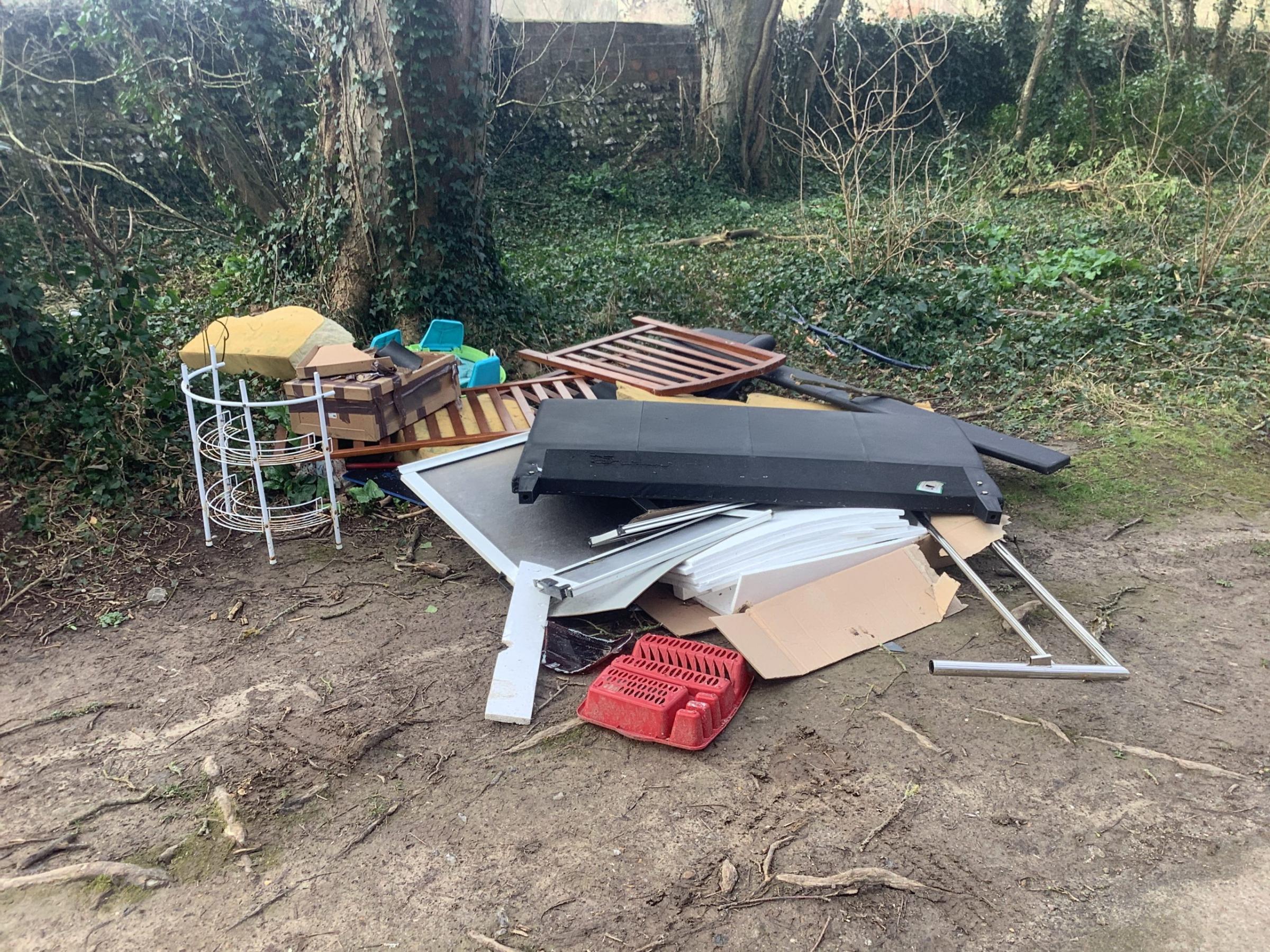 Newhaven flytipper dumped waste from Brighton, Bexhill and Ringmer - Vimarsana News
