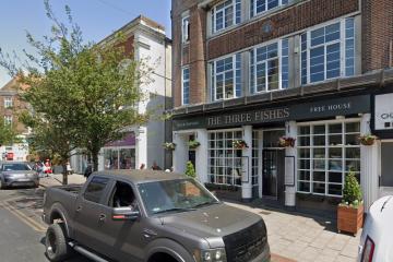 Two Sussex Wetherspoon pubs among UK's worst rated