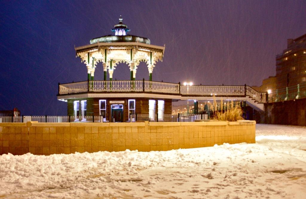 Brighton bandstand in the snow captured by Carla Ricaurte
